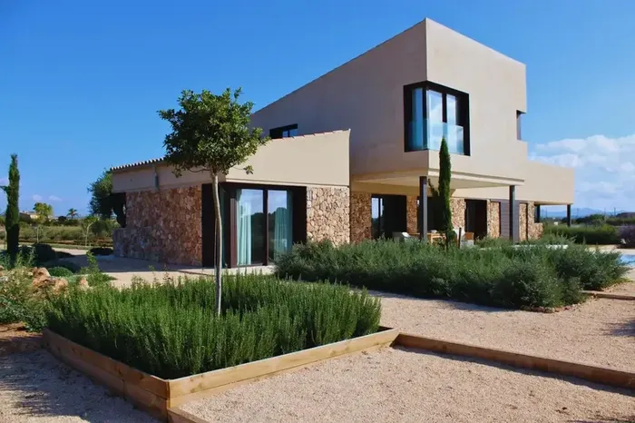 Landscape Architecture for Slopes in Santa Ponsa